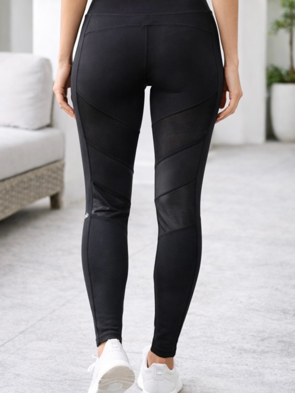 ALO Yoga Black High-Waist Mesh-Panel Leggings - Picture 2 of 2